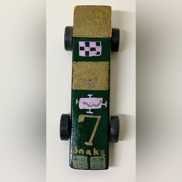 1983 Vintage Hand Crafted Homemade Pinewood Derby Race Car - Picture 7 of 12